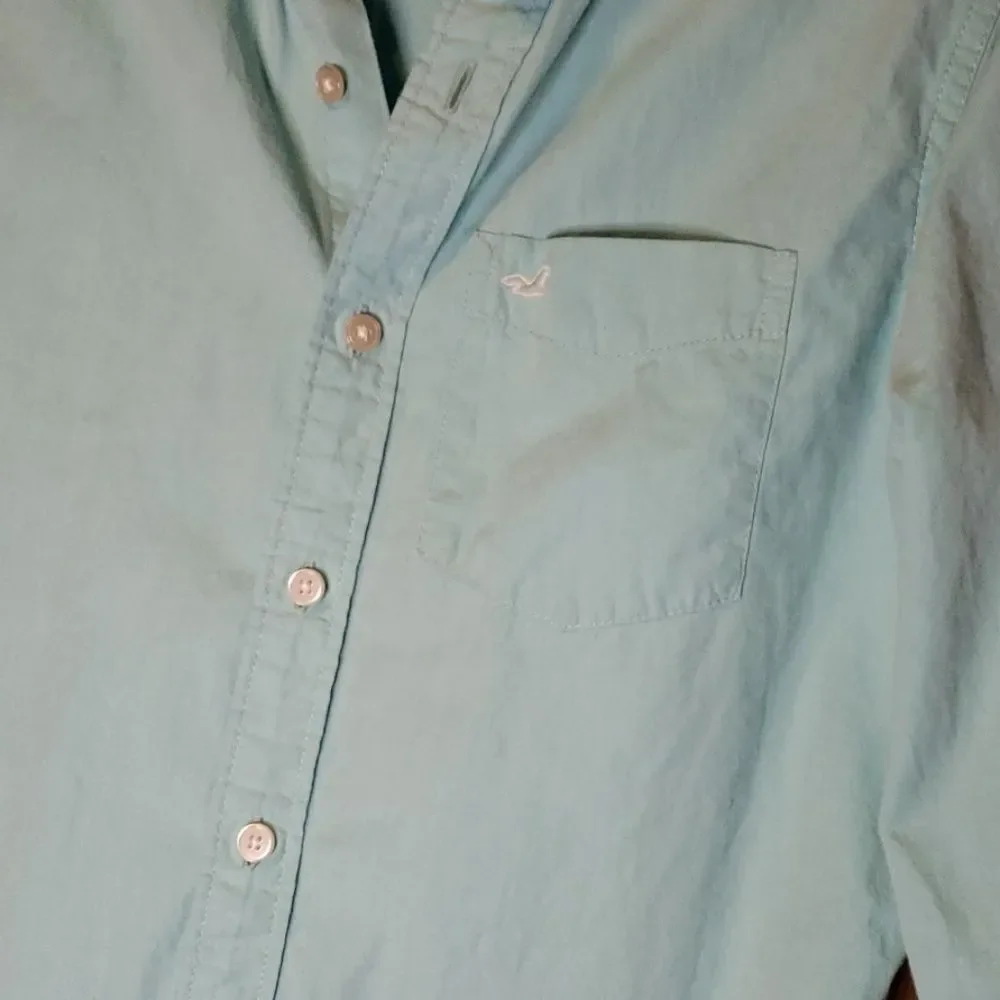 Men's Aqua Hollister Button Down Shirt - Picture 2 of 7